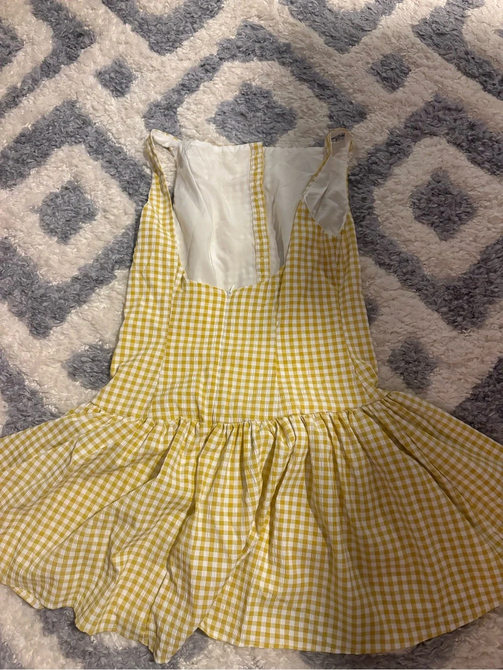N/A bright yellow